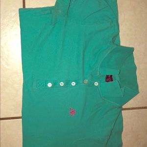 I’m selling a Aeropostale school shirt/polo